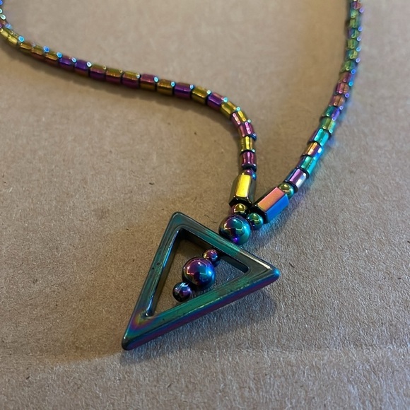 🍀5/$25🍀‎ Colorful pendant necklace metallic like - Picture 3 of 5